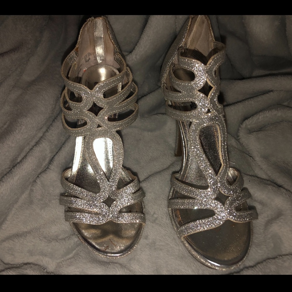 Sliver glitter heels